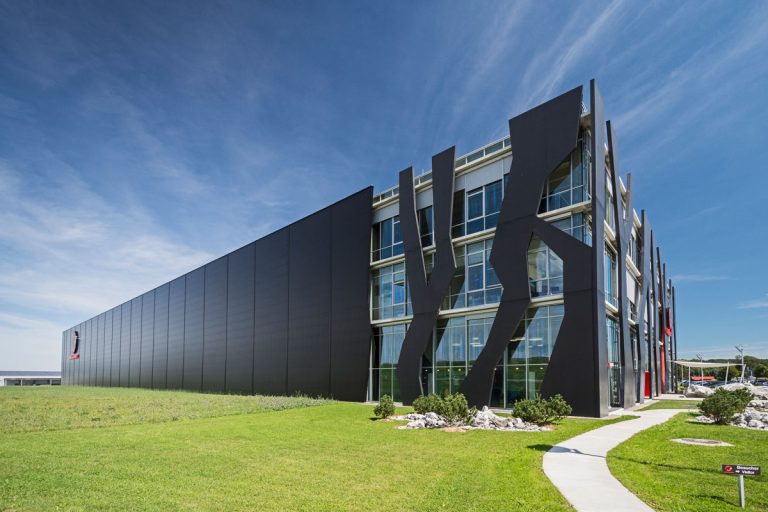 Roof and facade panels